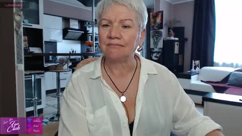 Roxana online show from April 7, 2026, 1:55 pm