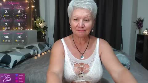 Snapshot of roxana_brooks chatting on April 25, 2026, 2:14 pm Roxana online show from April 25, 2026, 2:14 pm