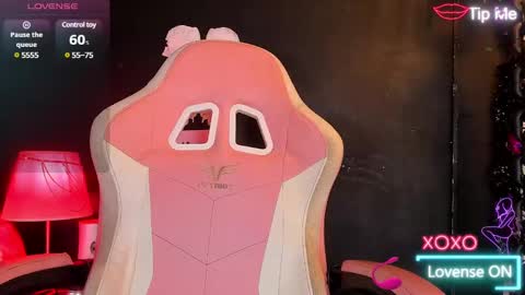 Roxane  online show from March 6, 2025, 10:09 am