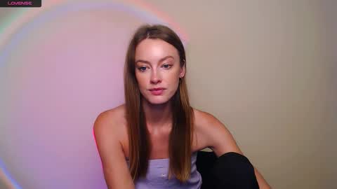 Roxa online show from October 5, 2025, 3:32 pm