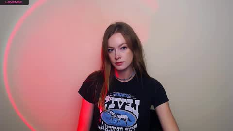 Roxa online show from October 9, 2025, 8:01 am