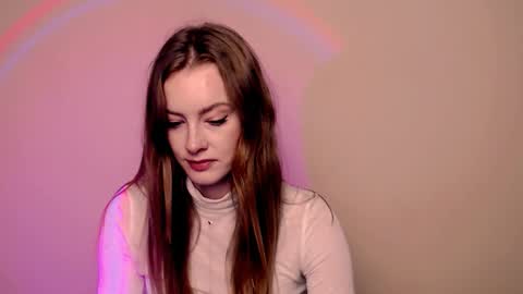 Roxa online show from October 22, 2025, 7:52 am