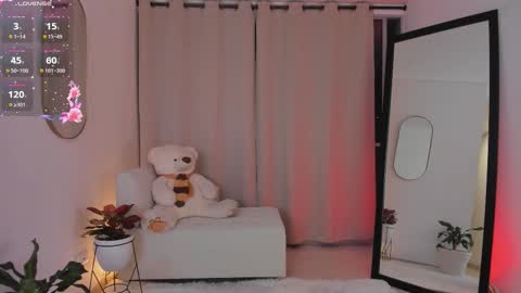  R O X I E  online show from November 17, 2025, 12:49 am