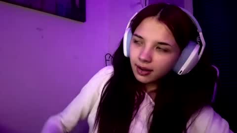 Hana online show from April 18, 2026, 7:07 pm