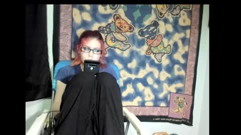 roxihazeleyes online show from March 9, 2025, 7:01 am