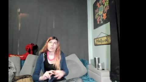 roxihazeleyes online show from October 5, 2025, 9:02 pm