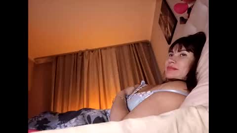 Snapshot of roxolanaa_sexy chatting on January 6, 2025, 7:56 pm ROXOLANAA SEXY online show from January 6, 2025, 7:56 pm