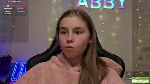 Roxieex ABBY online show from April 18, 2026, 8:09 pm