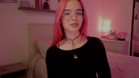 Roxxy online show from December 3, 2025, 10:30 pm