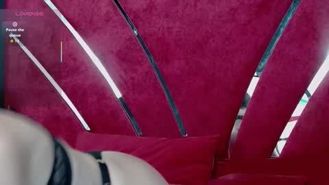 Snapshot of roxxy_rouge chatting on September 18, 2025, 3:58 pm Roxy online show from September 18, 2025, 3:58 pm