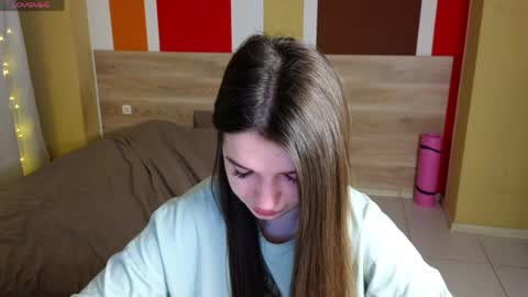 Roxy online show from April 3, 2026, 6:39 pm