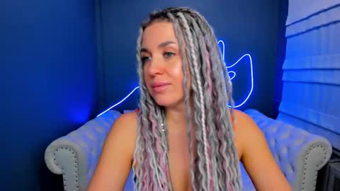 Snapshot of roxy_mars chatting on January 16, 2026, 2:04 am Roxy online show from January 16, 2026, 2:04 am