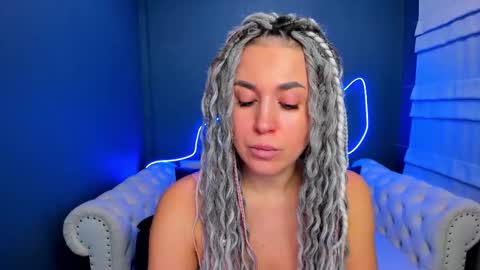 Snapshot of roxy_mars chatting on February 4, 2026, 1:22 am Roxy online show from February 4, 2026, 1:22 am