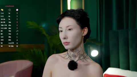 roxanne online show from April 12, 2026, 12:10 pm