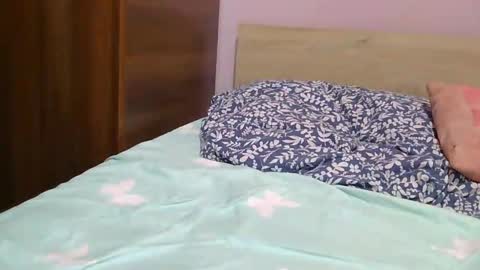 Snapshot of roxy_secrets chatting on January 14, 2025, 6:49 pm roxy secrets online show from January 14, 2025, 6:49 pm