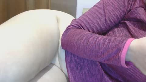 Snapshot of roxy_secrets chatting on February 25, 2025, 9:24 pm roxy secrets online show from February 25, 2025, 9:24 pm