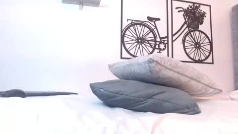 roxy_stone1 online show from February 12, 2025, 10:48 pm