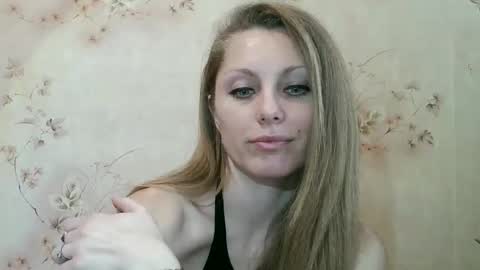 roxyfox18x01 online show from February 6, 2026, 6:51 am