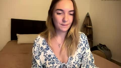 Roxy online show from April 30, 2026, 2:23 pm