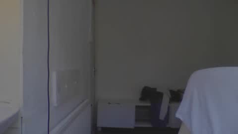 royalpapi12 online show from April 4, 2026, 11:40 am