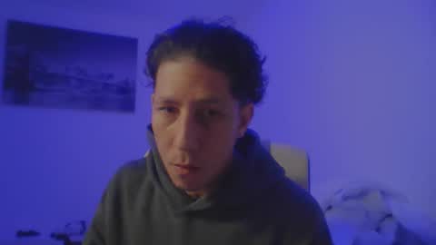 royalpapi12 online show from April 9, 2026, 8:47 pm