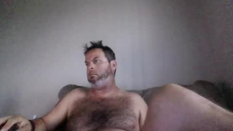 rubbingoneout714 online show from May 1, 2026, 12:04 am