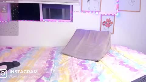 Snapshot of rubioberli chatting on March 5, 2025, 5:40 am RubiOberli 9 INCH Guys my blue page is available now online show from March 5, 2025, 5:40 am