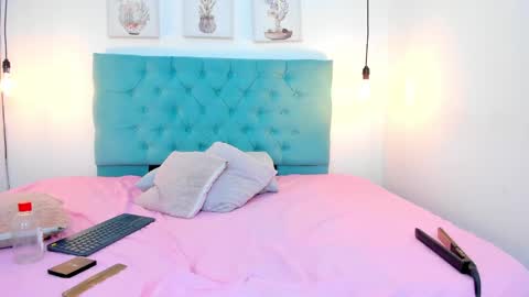 Rubii online show from December 22, 2024, 10:36 pm