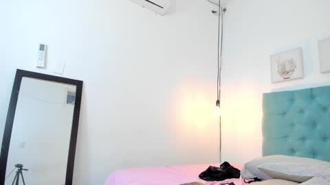 Rubii online show from January 14, 2025, 2:08 am