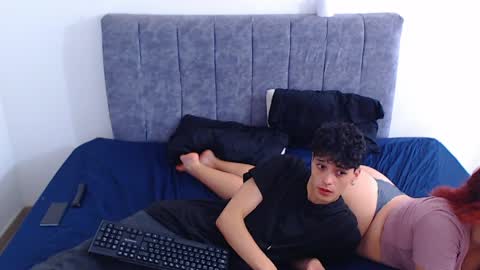 Ruby and Vanie online show from April 5, 2026, 9:12 pm