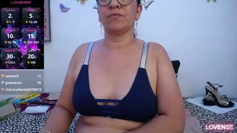 Snapshot of ruby_brown_ chatting on January 15, 2025, 10:24 pm Ruby online show from January 15, 2025, 10:24 pm