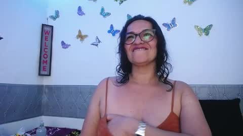 Snapshot of ruby_brown_ chatting on January 27, 2025, 7:24 pm Ruby online show from January 27, 2025, 7:24 pm