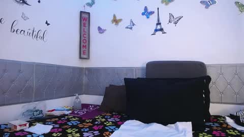 Snapshot of ruby_brown_ chatting on January 29, 2025, 7:53 pm Ruby online show from January 29, 2025, 7:53 pm