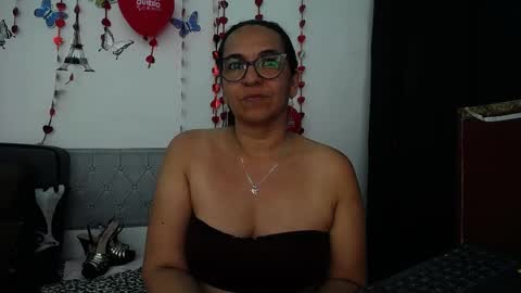 Snapshot of ruby_brown_ chatting on February 25, 2025, 10:29 pm Ruby online show from February 25, 2025, 10:29 pm