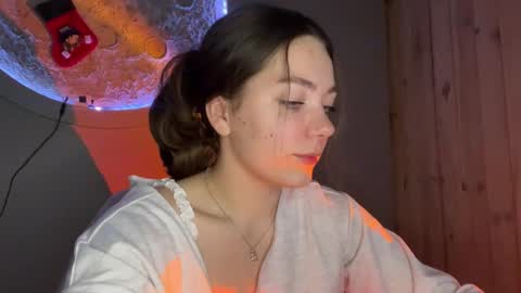 AYSHE online show from February 12, 2026, 9:10 pm