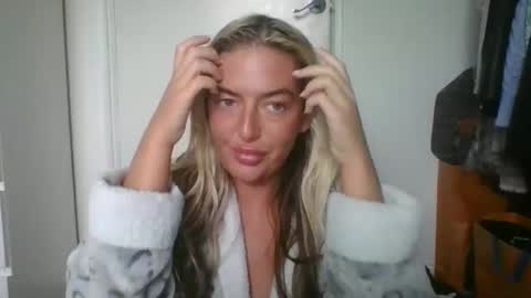 Snapshot of rubyredxxxoxxx chatting on December 31, 2024, 10:37 am rubyredxxxoxxx online show from December 31, 2024, 10:37 am