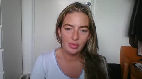 Snapshot of rubyredxxxoxxx chatting on October 6, 2025, 7:17 am rubyredxxxoxxx online show from October 6, 2025, 7:17 am