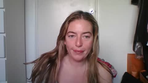 Snapshot of rubyredxxxoxxx chatting on November 9, 2025, 7:50 am rubyredxxxoxxx online show from November 9, 2025, 7:50 am