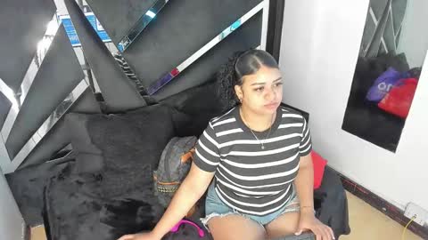 rubyxht online show from November 30, 2025, 12:42 pm