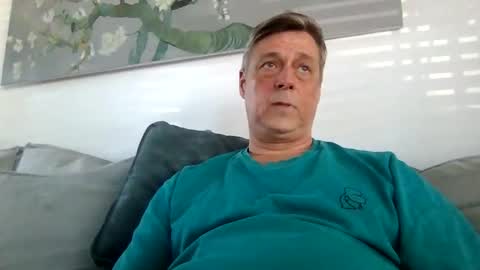 Snapshot of rudeski chatting on April 7, 2026, 3:34 pm rudeski online show from April 7, 2026, 3:34 pm