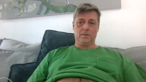 Snapshot of rudeski chatting on April 9, 2026, 4:23 pm rudeski online show from April 9, 2026, 4:23 pm