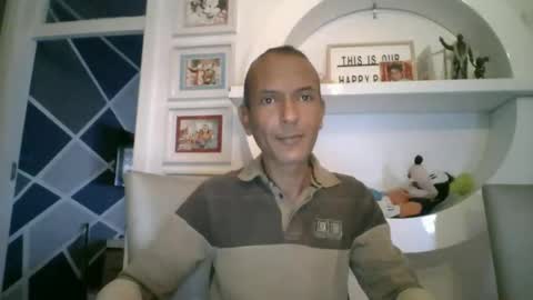 ruffriders1 online show from October 6, 2025, 9:51 am