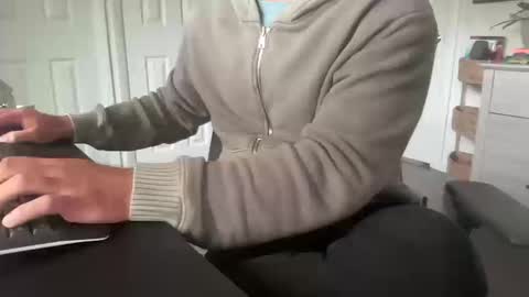 rungriff2323 online show from October 15, 2025, 3:23 pm