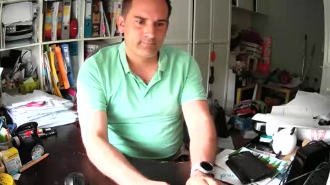 runner1978 online show from April 17, 2026, 2:20 pm