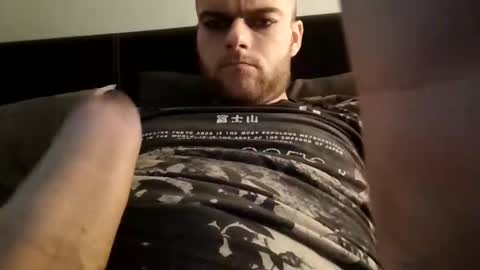 Snapshot of rupertman chatting on January 1, 2025, 4:39 pm rupertman online show from January 1, 2025, 4:39 pm