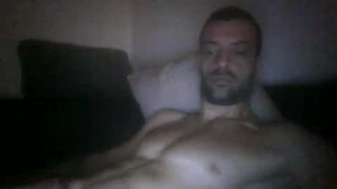 Snapshot of ruscoe16 chatting on October 16, 2025, 1:23 pm ruscoe16 online show from October 16, 2025, 1:23 pm