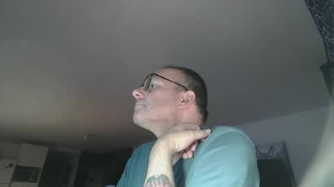 rushse886410 online show from June 14, 2026, 2:35 am