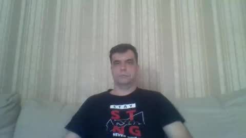 rusqadisx online show from April 25, 2026, 2:03 pm