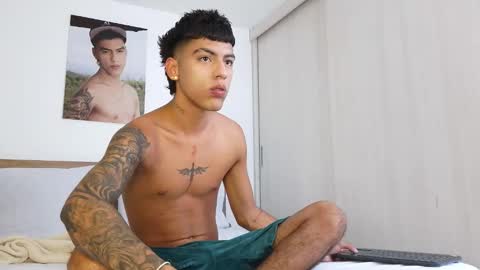  R U S S E L L  online show from March 20, 2026, 6:02 pm