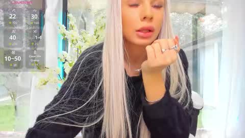 Ava online show from October 3, 2025, 9:17 am